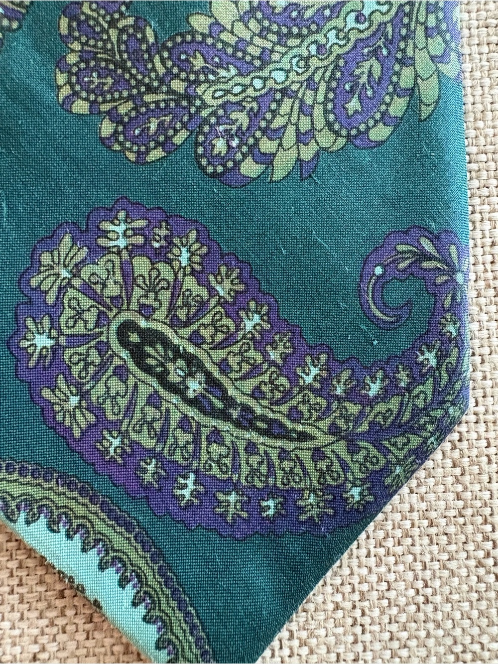 Vintage Lord & Taylor Kensington Collection Paisley Silk Tie Teal Purple 3.75” - Picture 5 of 11